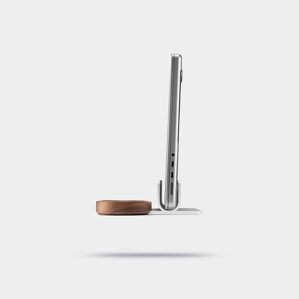 Vertical MacBook Laptop Stand Holder Image 2